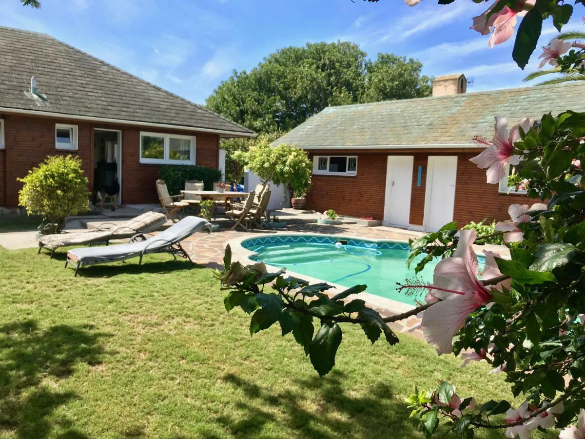 African Holiday Home In Table View Cape Town Eksteriør bilde